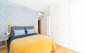 Blue By The River 2 - Elegant Two-Bedroom In Santos